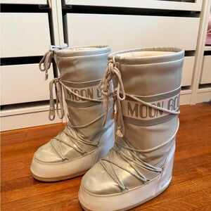 Moon Boot Shiny Silver Snow Boots